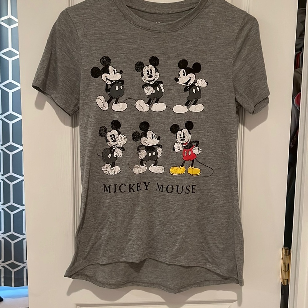 Gray Mickey Mouse t-shirt
